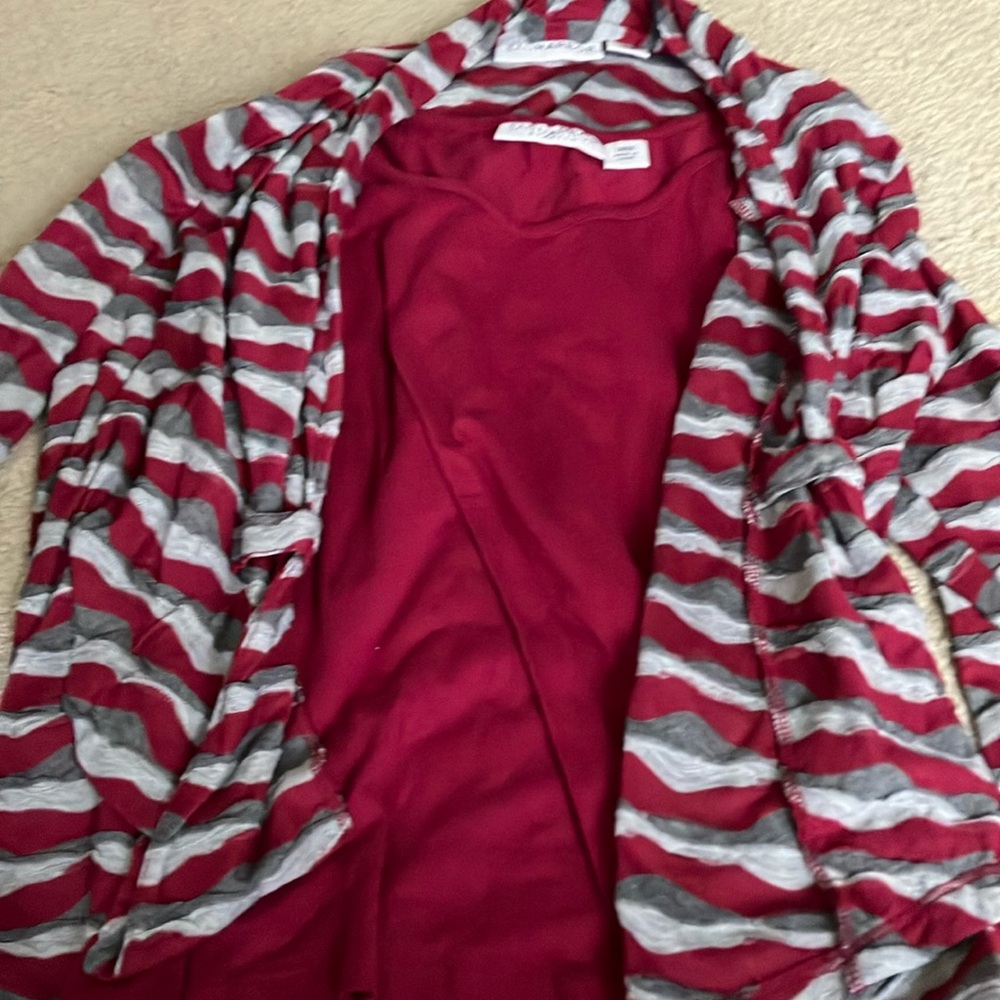 Twin set top & sweater